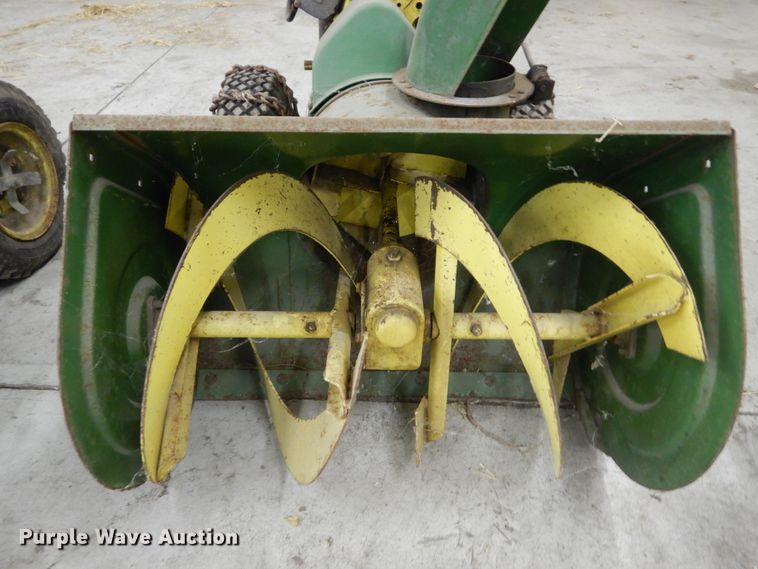 image for item HV9566 (2) John Deere 826 snow blowers
