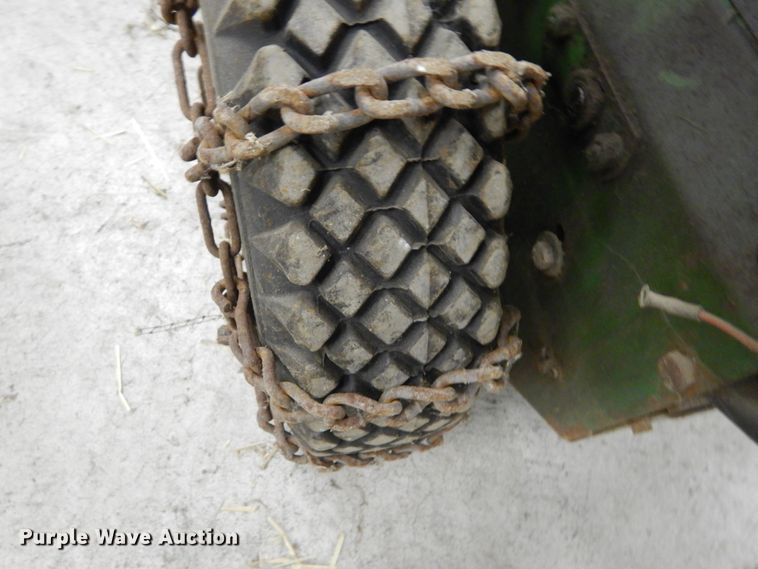 image for item HV9566 (2) John Deere 826 snow blowers