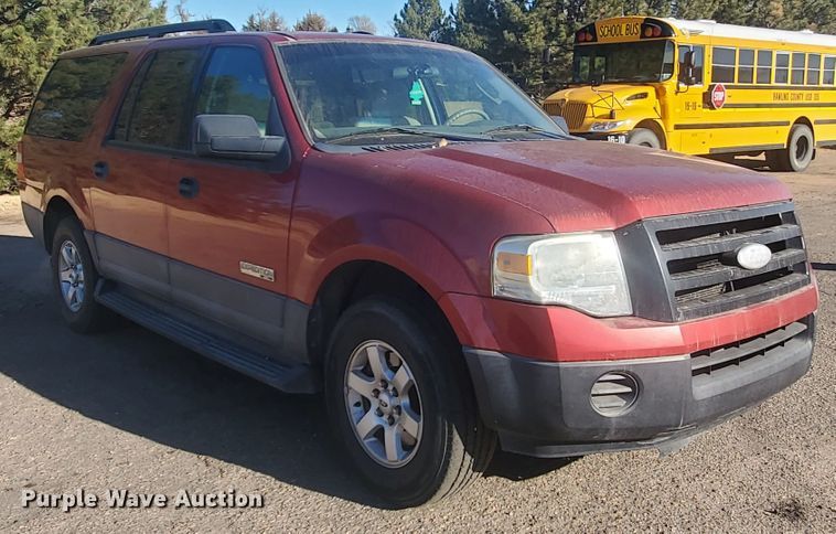 image for item HW9501 2007 Ford Expedition XLT  SUV