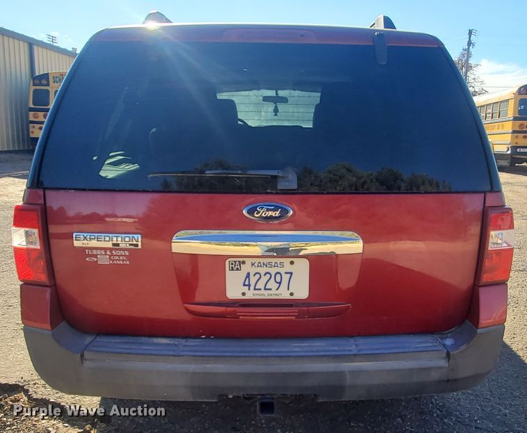 image for item HW9501 2007 Ford Expedition XLT  SUV