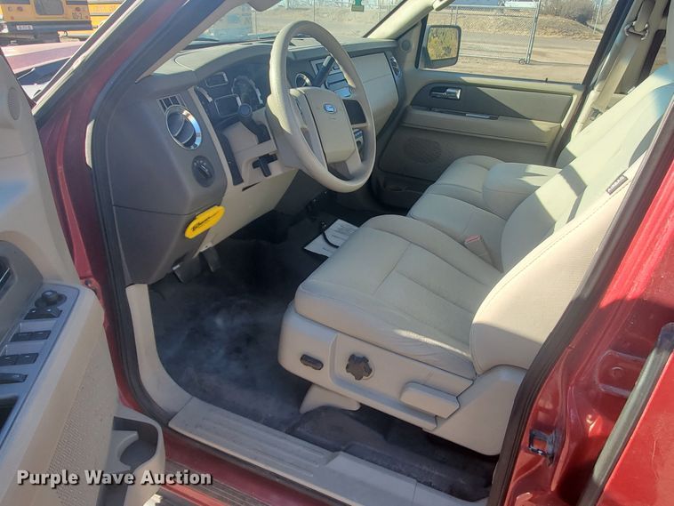 image for item HW9501 2007 Ford Expedition XLT  SUV