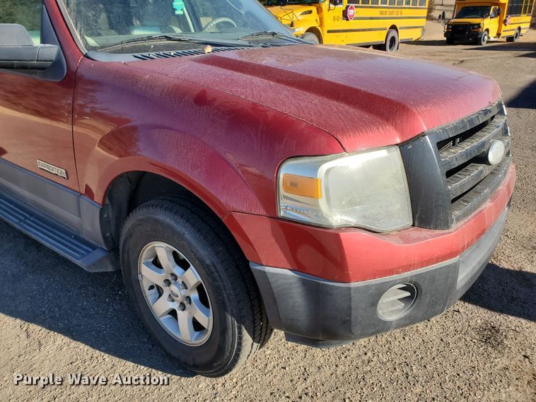 image for item HW9501 2007 Ford Expedition XLT  SUV