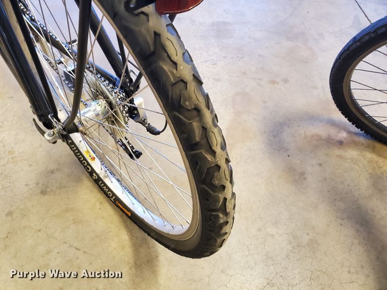 image for item HW9509 Trek Jett police bicycle