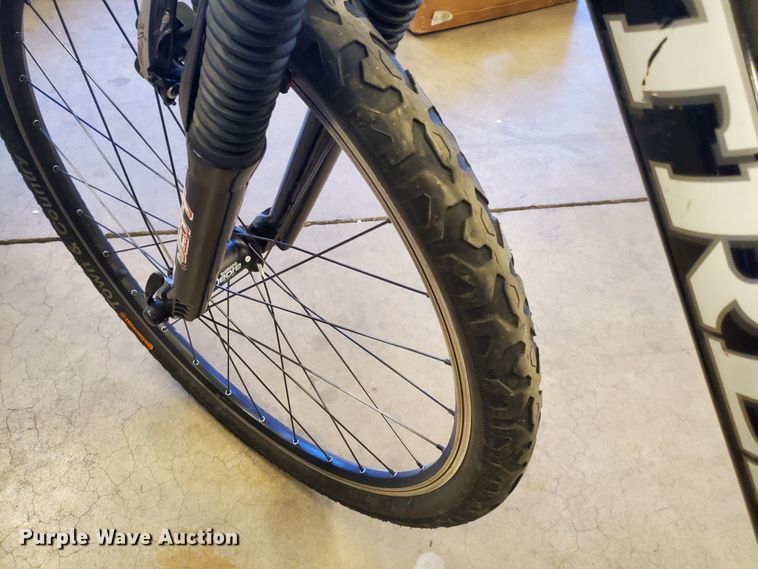 image for item HW9509 Trek Jett police bicycle