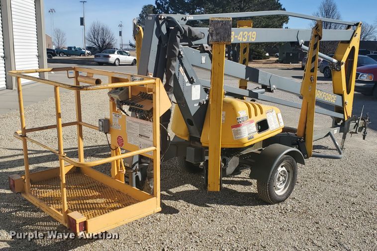 image for item HW9521 2003 Bil-Jax XLB4319  Workforce boom lift