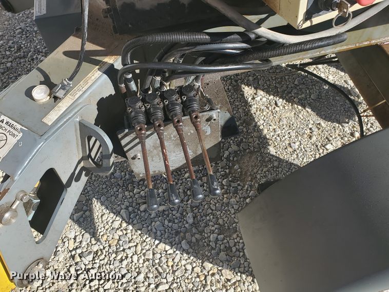 image for item HW9521 2003 Bil-Jax XLB4319  Workforce boom lift