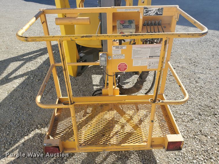 image for item HW9521 2003 Bil-Jax XLB4319  Workforce boom lift