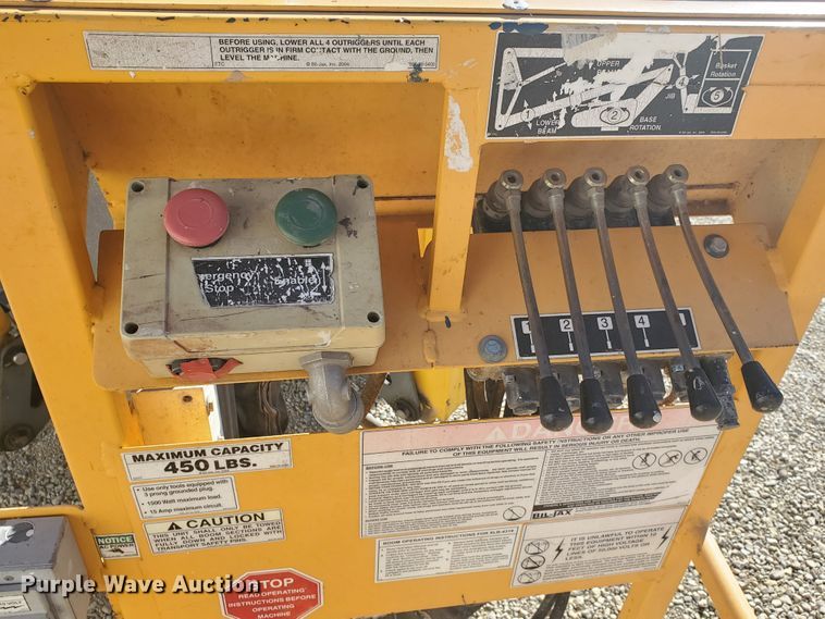 image for item HW9521 2003 Bil-Jax XLB4319  Workforce boom lift