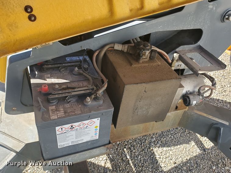 image for item HW9521 2003 Bil-Jax XLB4319  Workforce boom lift