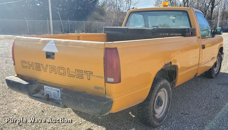 image for item HW9522 1991 Chevrolet Cheyenne 2500  pickup truck