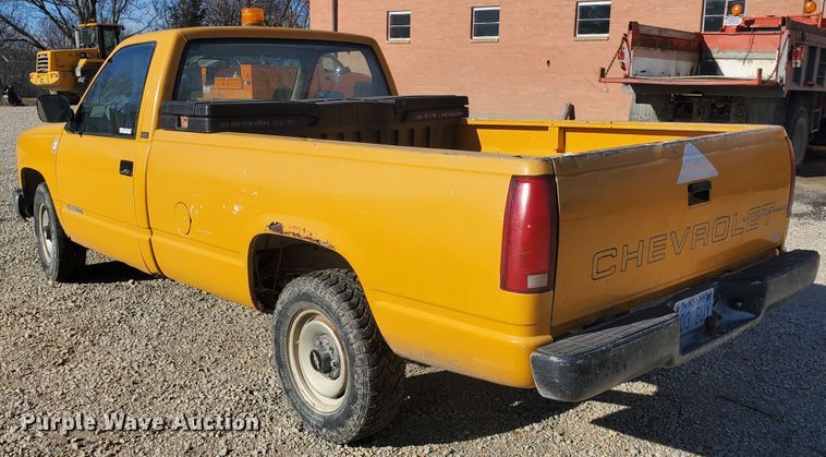 image for item HW9522 1991 Chevrolet Cheyenne 2500  pickup truck