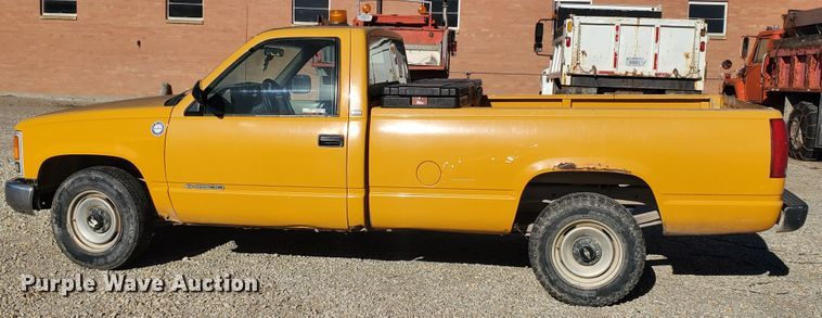 image for item HW9522 1991 Chevrolet Cheyenne 2500  pickup truck