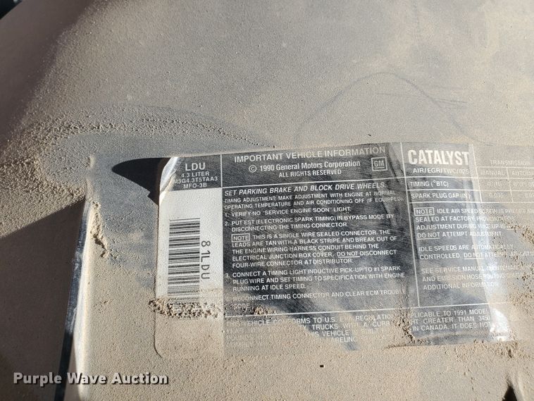 image for item HW9522 1991 Chevrolet Cheyenne 2500  pickup truck