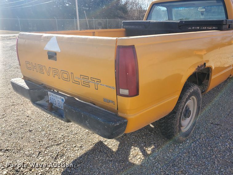 image for item HW9522 1991 Chevrolet Cheyenne 2500  pickup truck