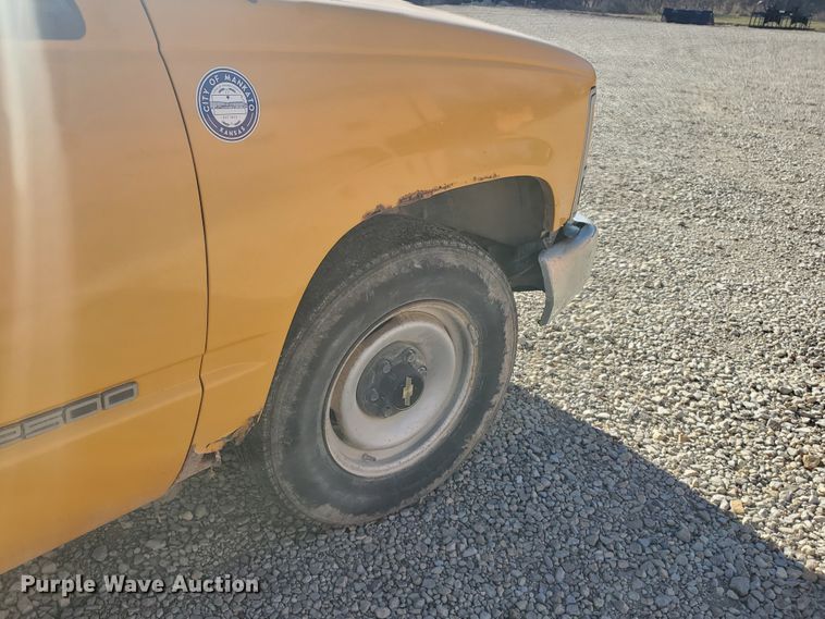 image for item HW9522 1991 Chevrolet Cheyenne 2500  pickup truck