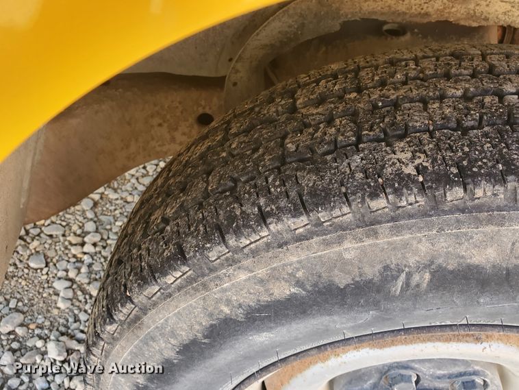 image for item HW9522 1991 Chevrolet Cheyenne 2500  pickup truck