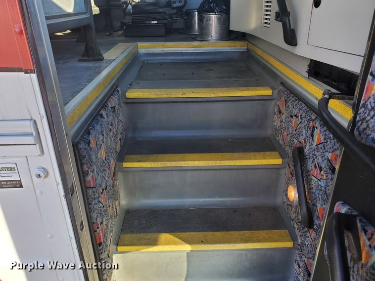 image for item HW9526 2000 Blue Bird LTC40  coach bus