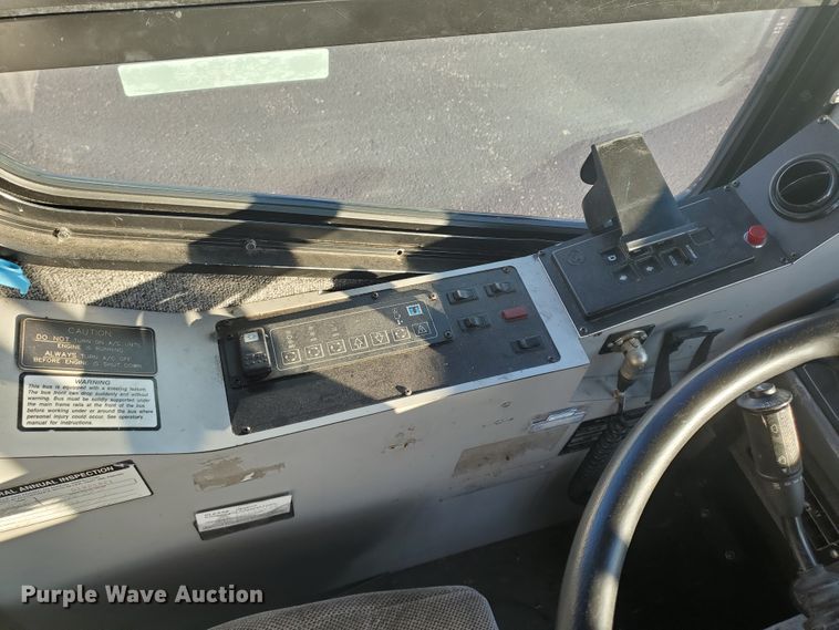 image for item HW9526 2000 Blue Bird LTC40  coach bus