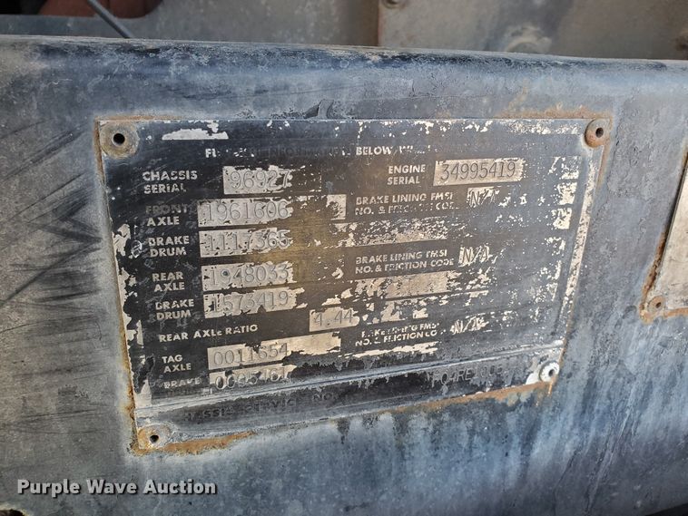 image for item HW9526 2000 Blue Bird LTC40  coach bus