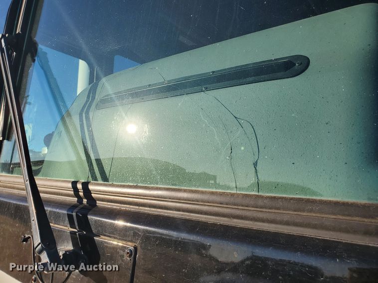 image for item HW9526 2000 Blue Bird LTC40  coach bus