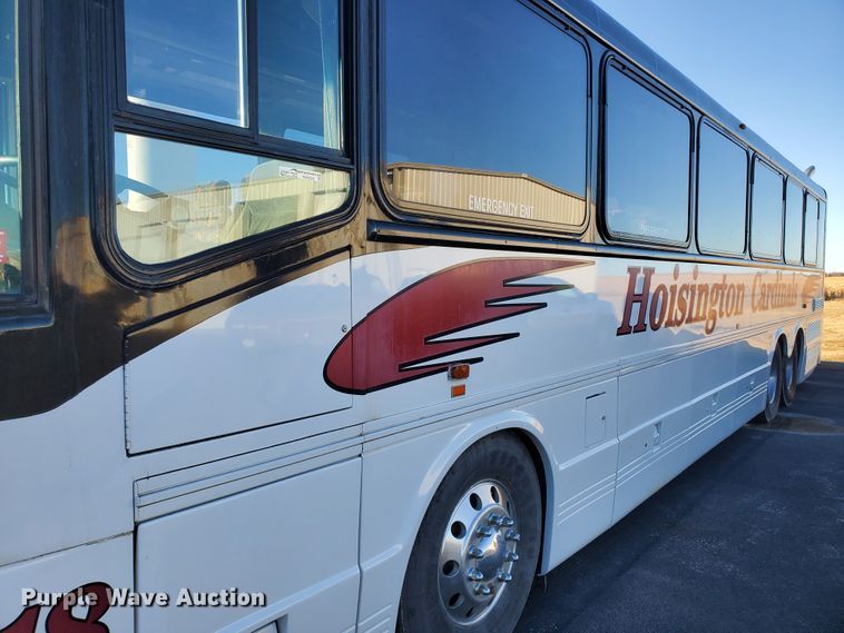 image for item HW9526 2000 Blue Bird LTC40  coach bus