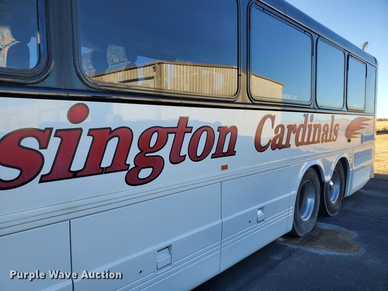 image for item HW9526 2000 Blue Bird LTC40  coach bus