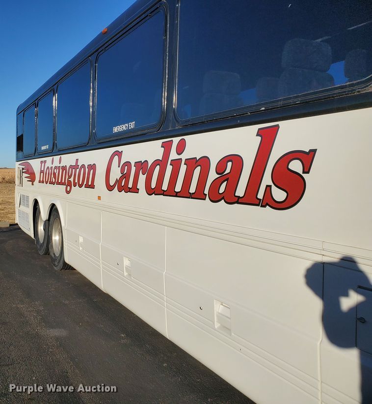 image for item HW9526 2000 Blue Bird LTC40  coach bus