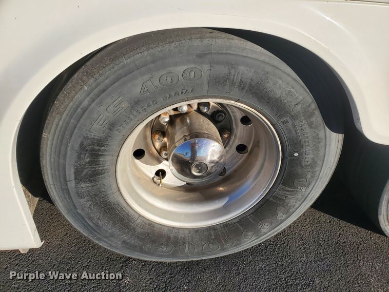 image for item HW9526 2000 Blue Bird LTC40  coach bus