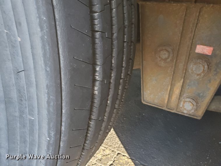 image for item HW9526 2000 Blue Bird LTC40  coach bus