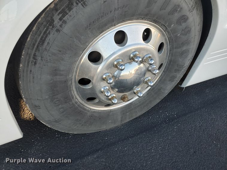 image for item HW9526 2000 Blue Bird LTC40  coach bus