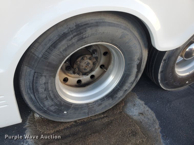 image for item HW9526 2000 Blue Bird LTC40  coach bus