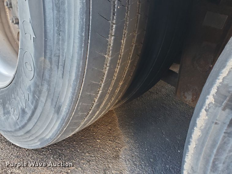 image for item HW9526 2000 Blue Bird LTC40  coach bus