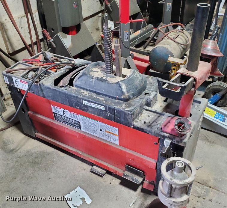 image for item HW9556 Coats 4050A  tire machine