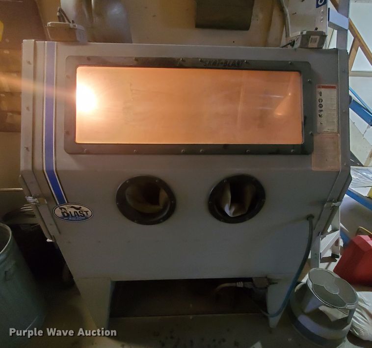 image for item HW9557 Skat Blast sand blasting cabinet