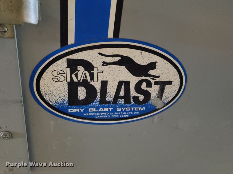 image for item HW9557 Skat Blast sand blasting cabinet