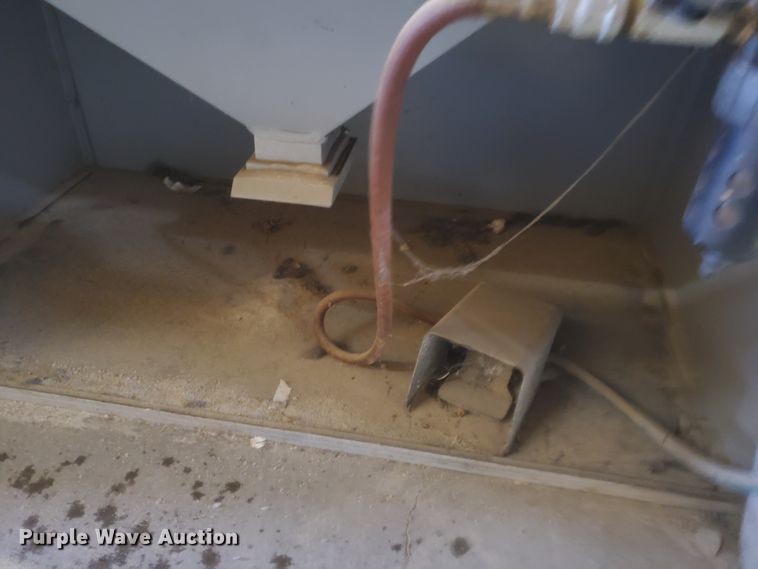 image for item HW9557 Skat Blast sand blasting cabinet