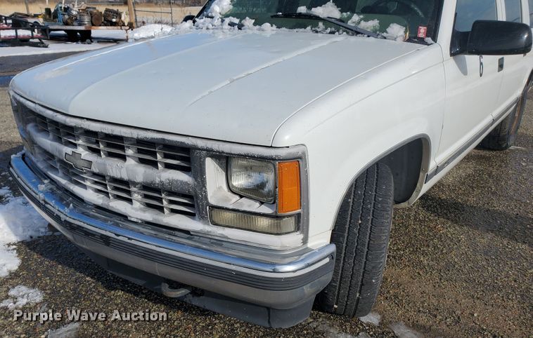 image for item HW9558 1997 Chevrolet Suburban  SUV