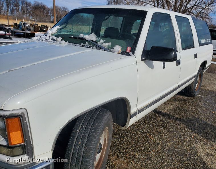image for item HW9558 1997 Chevrolet Suburban  SUV