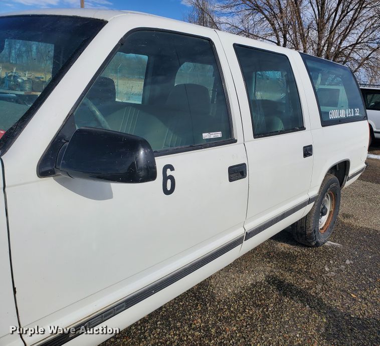 image for item HW9558 1997 Chevrolet Suburban  SUV