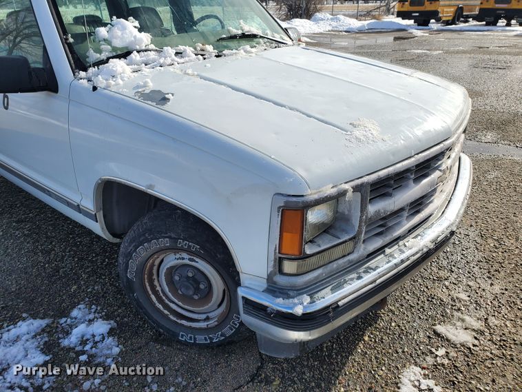 image for item HW9558 1997 Chevrolet Suburban  SUV