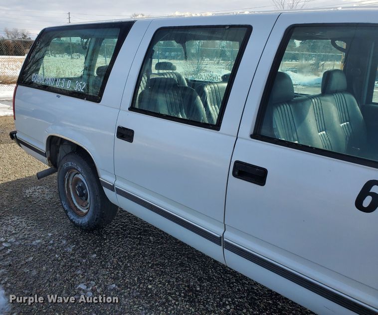 image for item HW9558 1997 Chevrolet Suburban  SUV