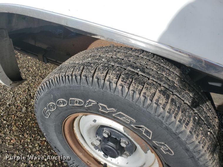 image for item HW9558 1997 Chevrolet Suburban  SUV