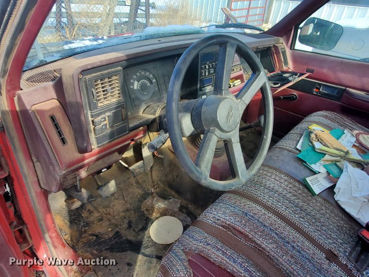 image for item HW9560 1988 Chevrolet C1500  pickup truck