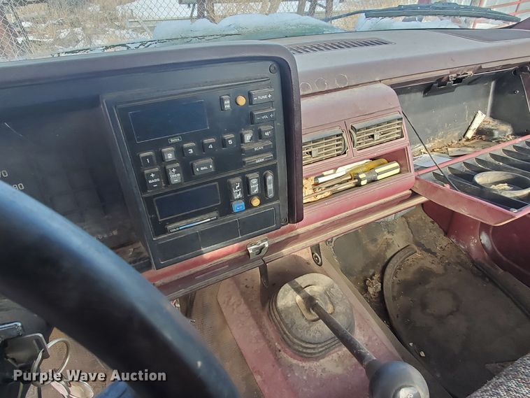 image for item HW9560 1988 Chevrolet C1500  pickup truck