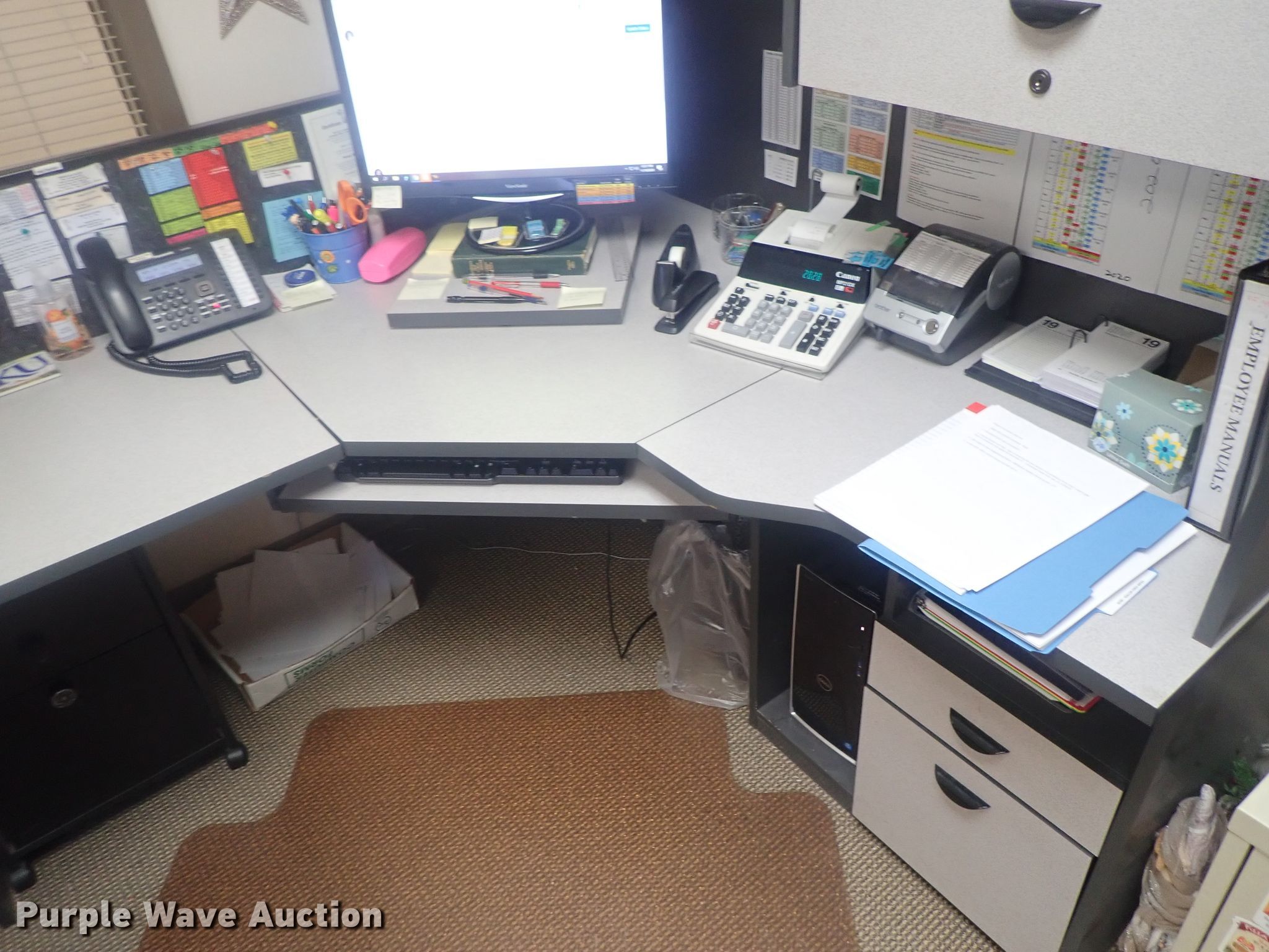 Furniture in Haysville, KS Item GN9199 sold Purple Wave