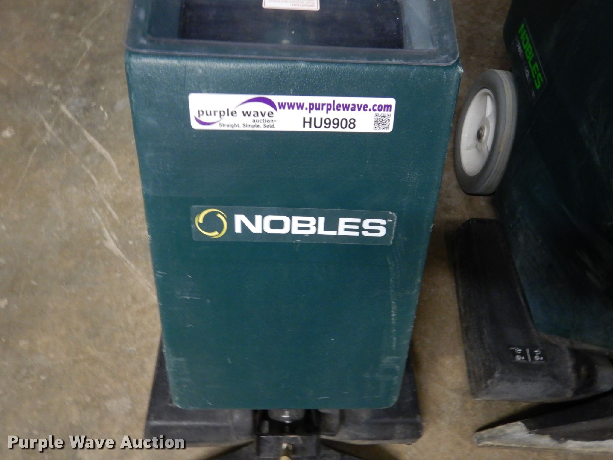 (4) Nobles Power Eagle carpet cleaners in Ottumwa, IA Item HU9908