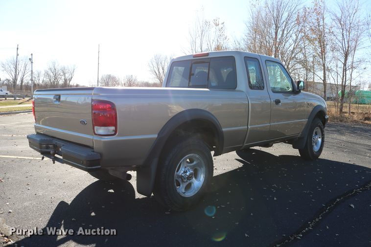 image for item DE1862 2000 Ford Ranger  SuperCab pickup truck