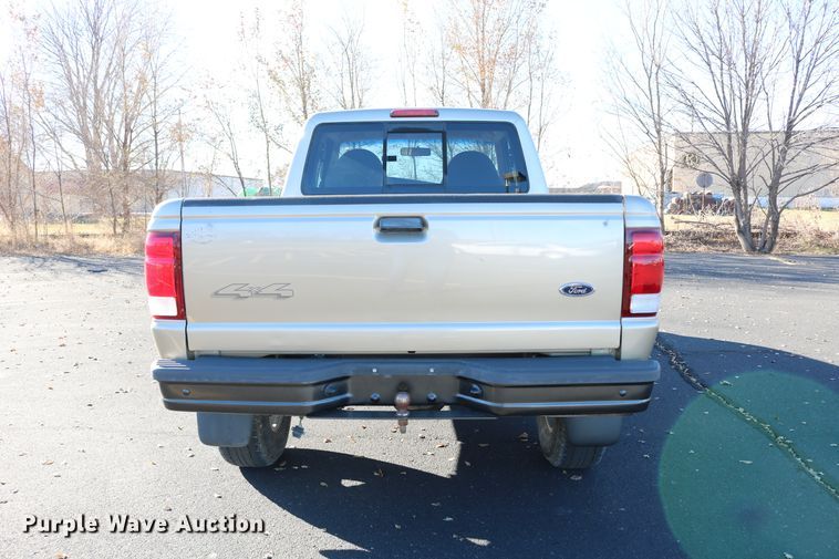 image for item DE1862 2000 Ford Ranger  SuperCab pickup truck
