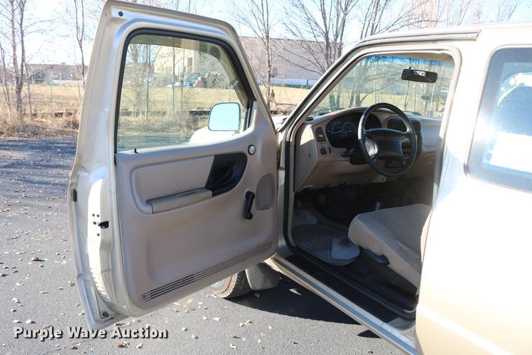 image for item DE1862 2000 Ford Ranger  SuperCab pickup truck
