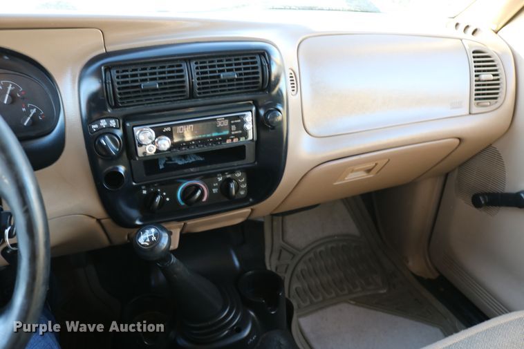 image for item DE1862 2000 Ford Ranger  SuperCab pickup truck